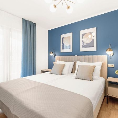 Apartments Villa Ana Poreč Eksteriør billede