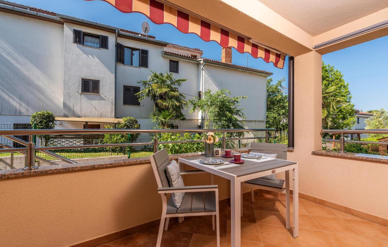 Apartments Villa Ana Poreč Eksteriør billede