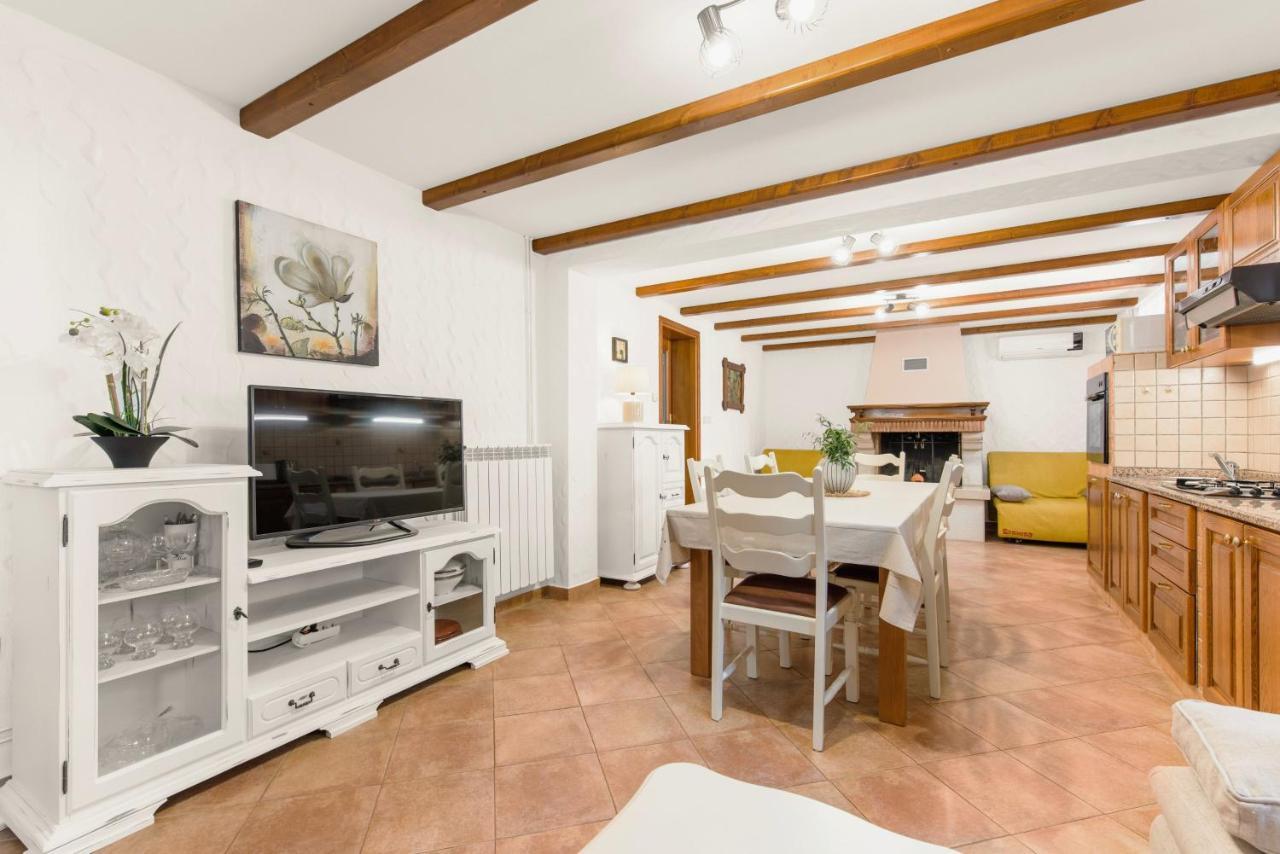 Apartments Villa Ana Poreč Eksteriør billede